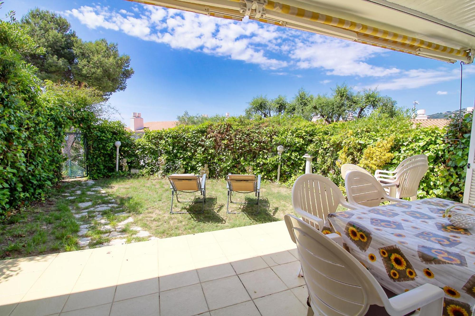 Hauzify I Apartament Orquidies Platja d'Aro Esterno foto